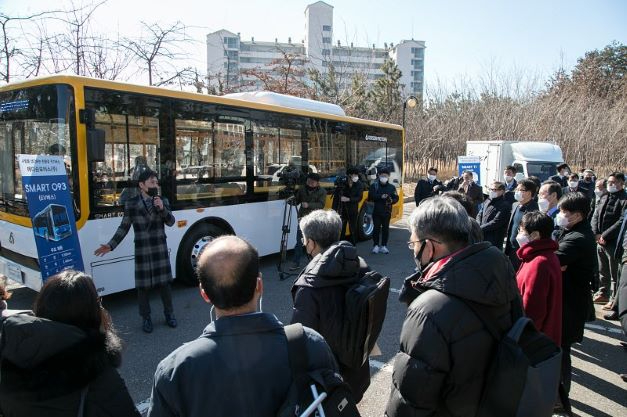 [산업혁신과]자동차 조선산업 육성 축소.jpg