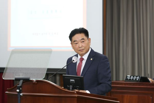김경진 (1) 축소.jpg