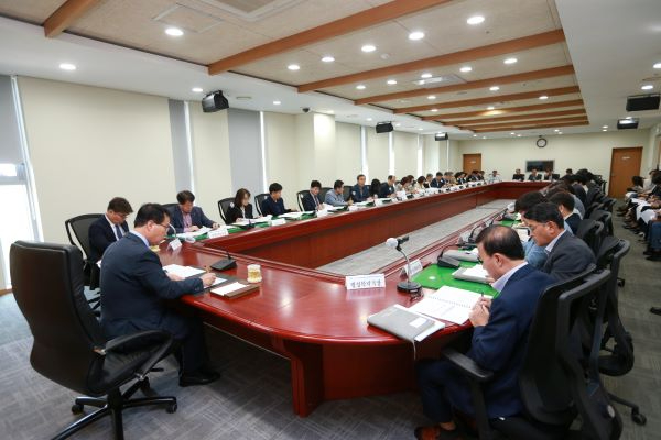 간부회의4 축소.jpg