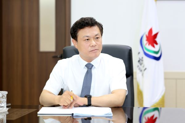 0706 민선 8기 출범 1주년 성과와 과제(이학수 정읍시장  (1) 축소.jpg