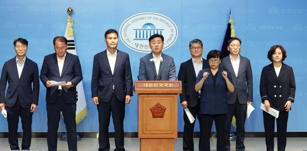 2023-08-25 김관영 도지사 잼버리 관련 입장문 발표 (2) 축소.jpg
