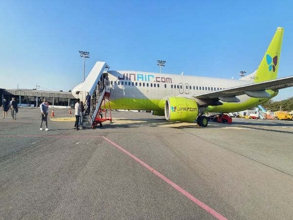 [교통행정과]군산공항 활주로 보수공사 완료에 따른 운항 재개2 축소.jpg